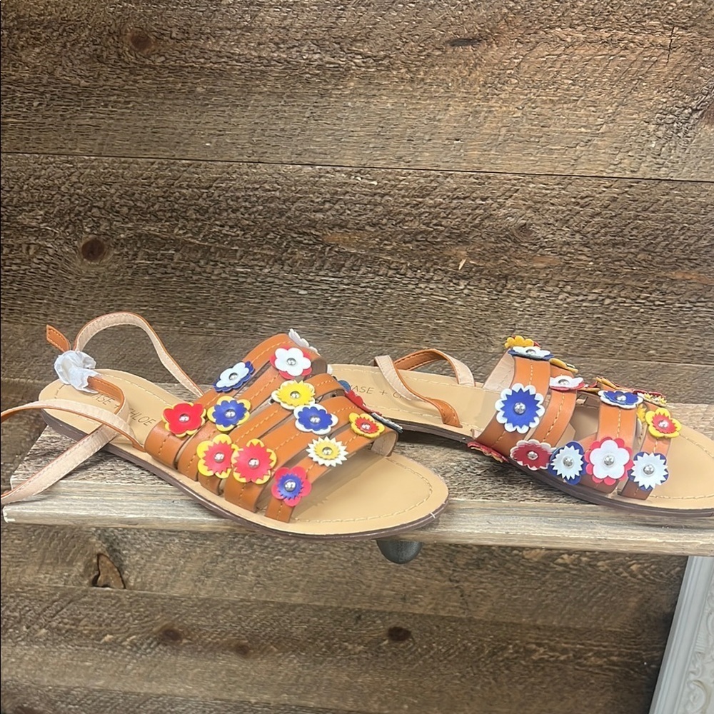 Chase And Chloe Floral Sandals Size 8